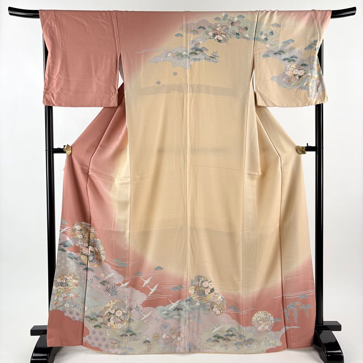 訪問着 身丈167 cm 裄丈69 L 袷 雪輪 草花 金糸 金銀彩 ピンク 正絹 秀品