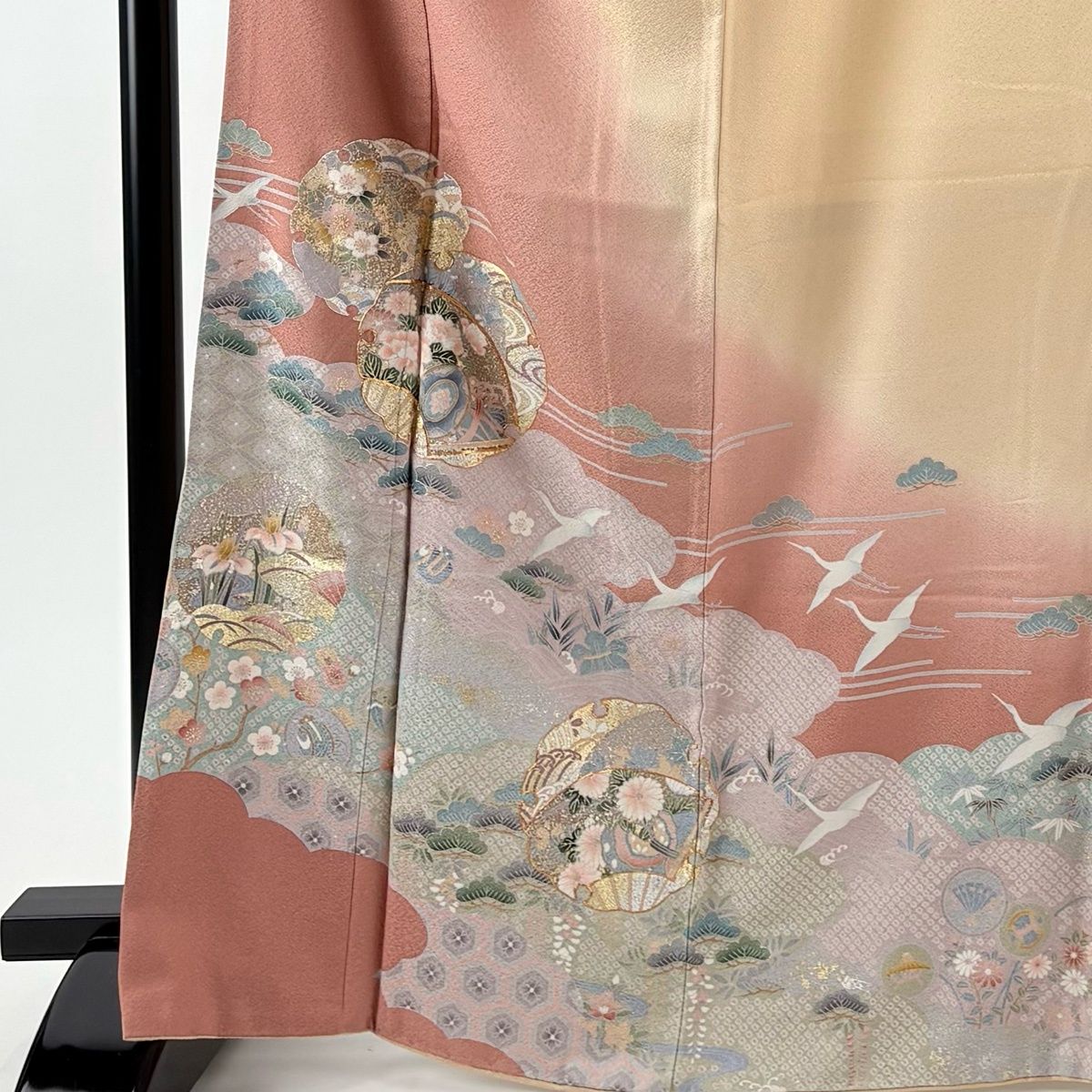 訪問着 身丈167 cm 裄丈69 L 袷 雪輪 草花 金糸 金銀彩 ピンク 正絹 秀品