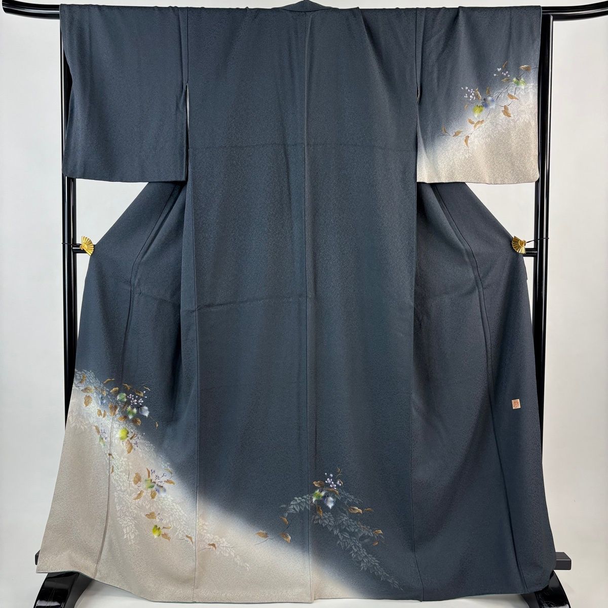 付下げ 身丈165.5 cm 裄丈67 M 袷 落款 枝花 金銀彩 ぼかし 深緑 正絹 秀品