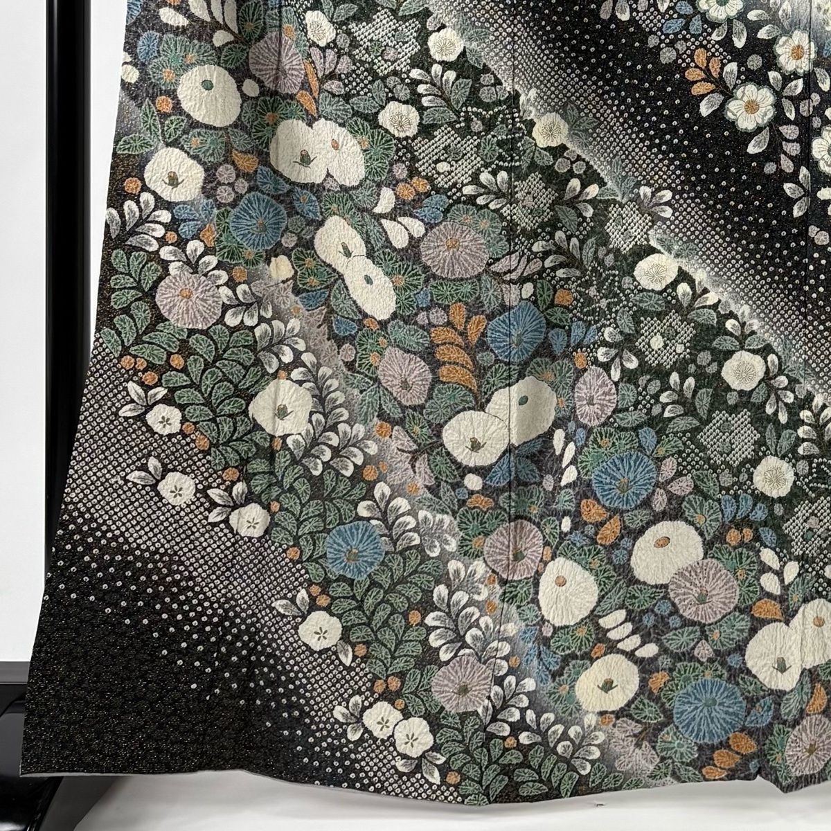 訪問着 身丈164.5 cm 裄丈66.5 M 袷 椿 辻が花柄 箔 金彩 黒灰 正絹 秀品