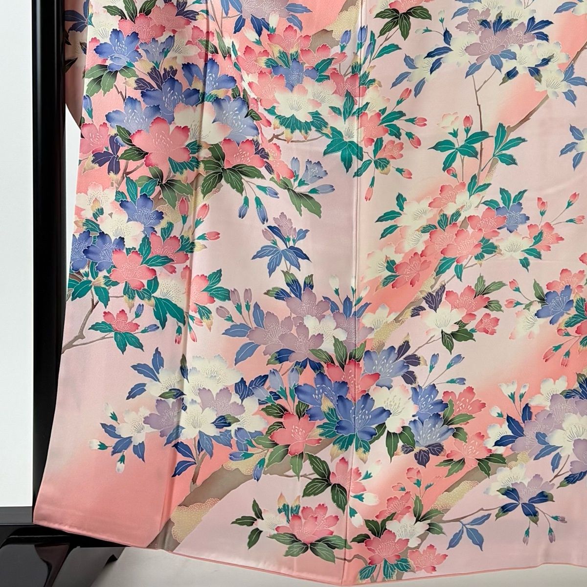 振袖 身丈162 cm 裄丈66 M 袷 枝花 ぼかし 薄ピンク 正絹 秀品