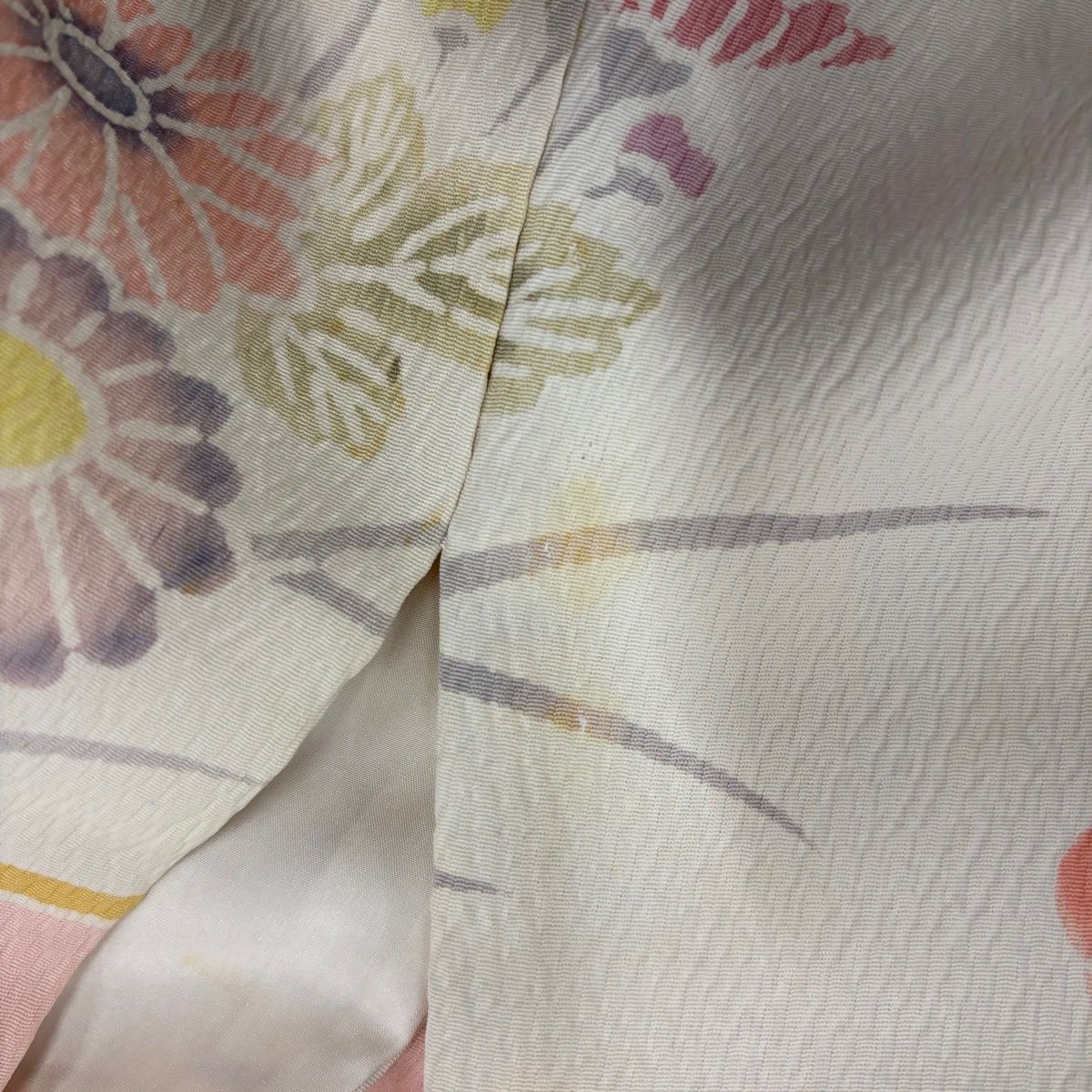  振袖 身丈161 cm 裄丈69 L 袷 松竹梅 建物 薄ピンク 正絹 秀品 振袖 着物