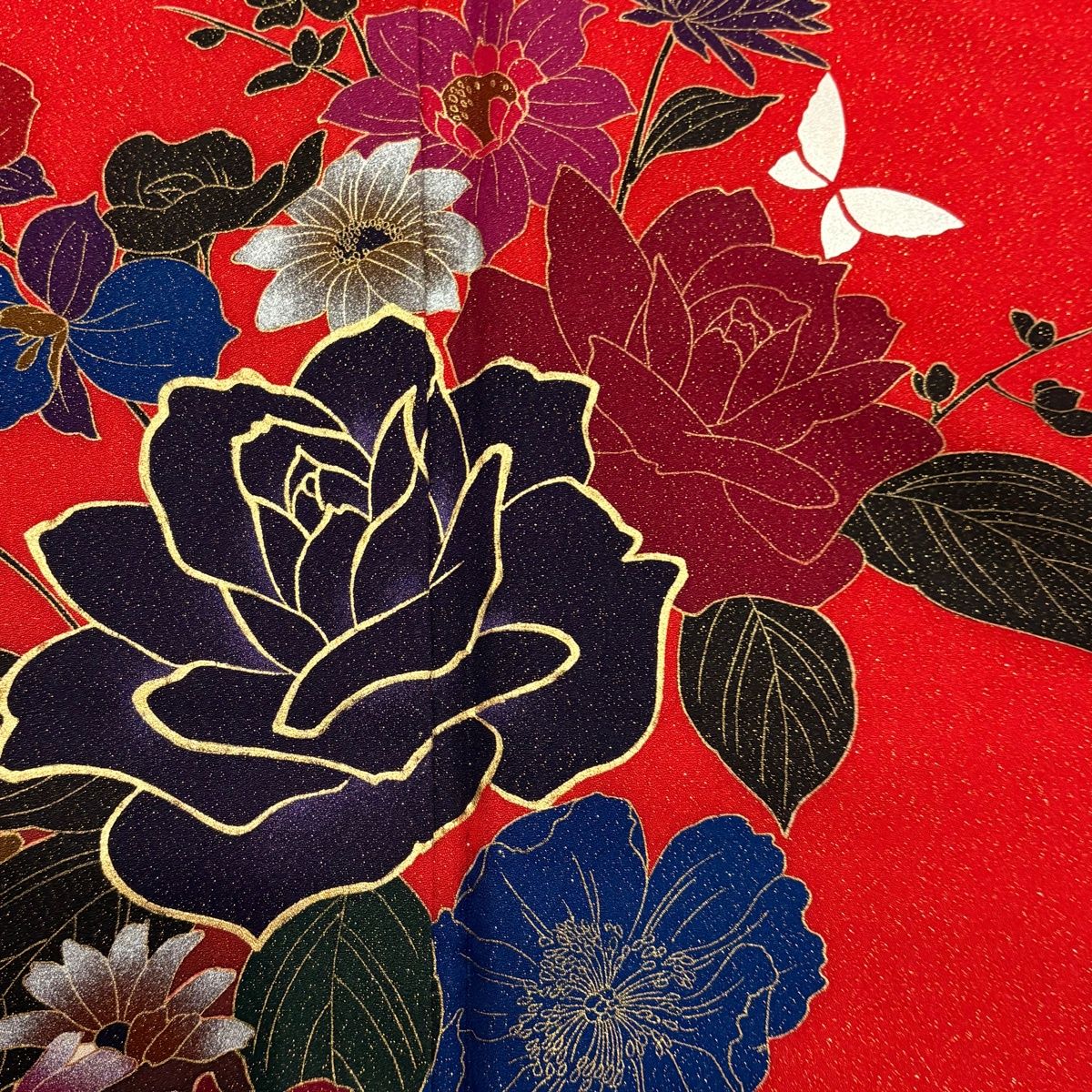  振袖 身丈166 5 cm 裄丈68 L 袷 薔薇 草花 金通し 金銀彩 赤 正絹 振袖 着物