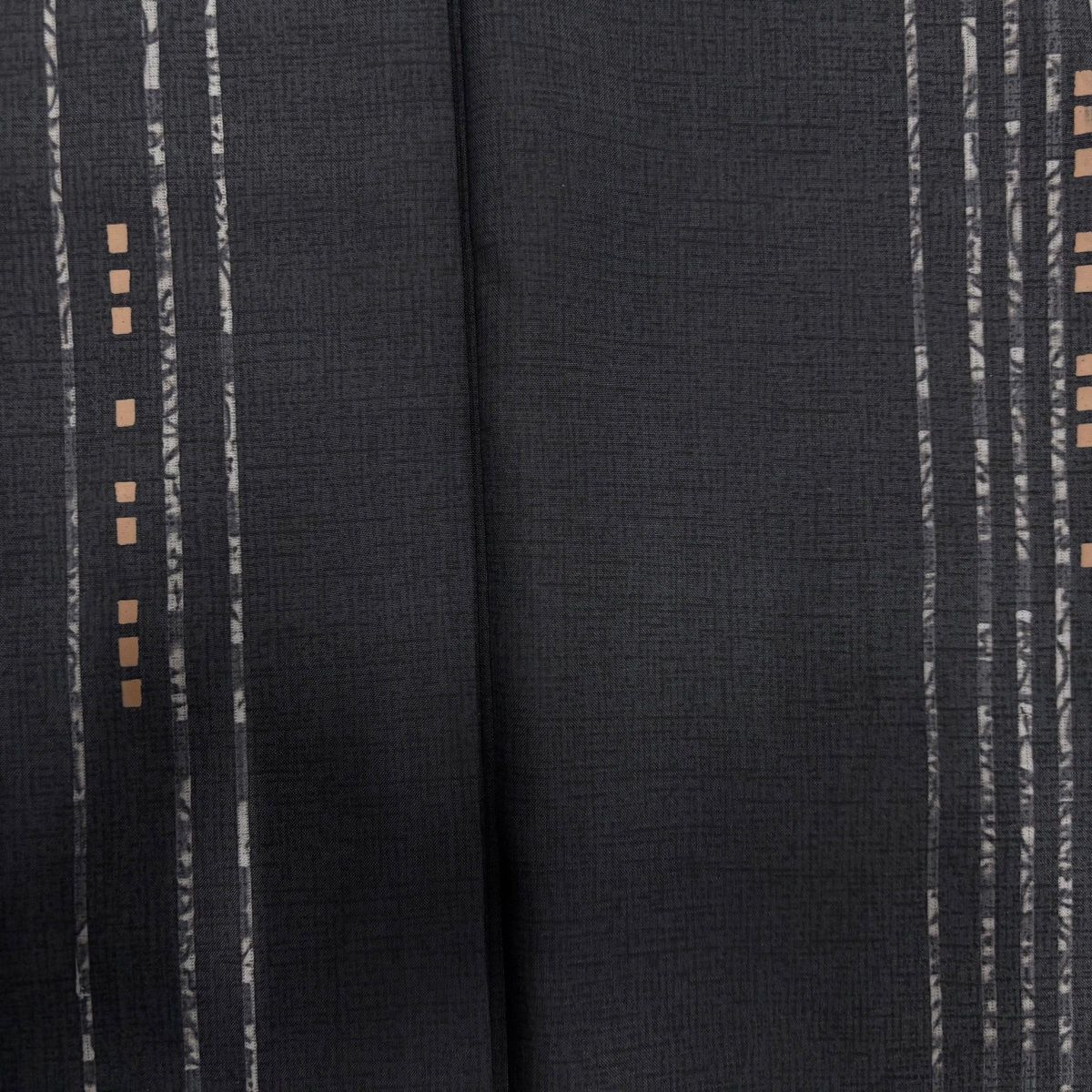  付下げ 身丈165 cm 裄丈68.5 L 袷 大島紬地 証紙 縦縞 幾何学模様 墨色 正絹 訪問着 付け下げ 着物