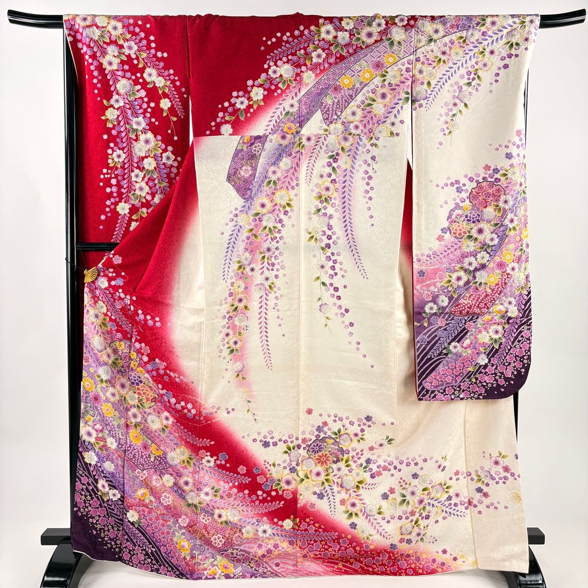 美品】 振袖 身丈171cm 裄丈68cm L 袷 雪輪 草花 金彩 染分け 濃ピンク