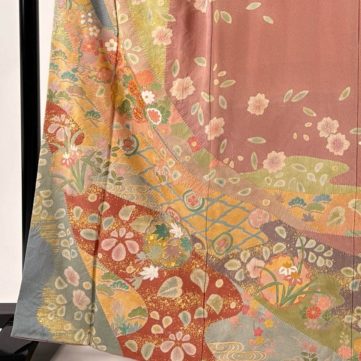 訪問着 身丈166 cm 裄丈66 M 袷 落款 雪輪 草花 金糸 金彩 小豆色 正絹