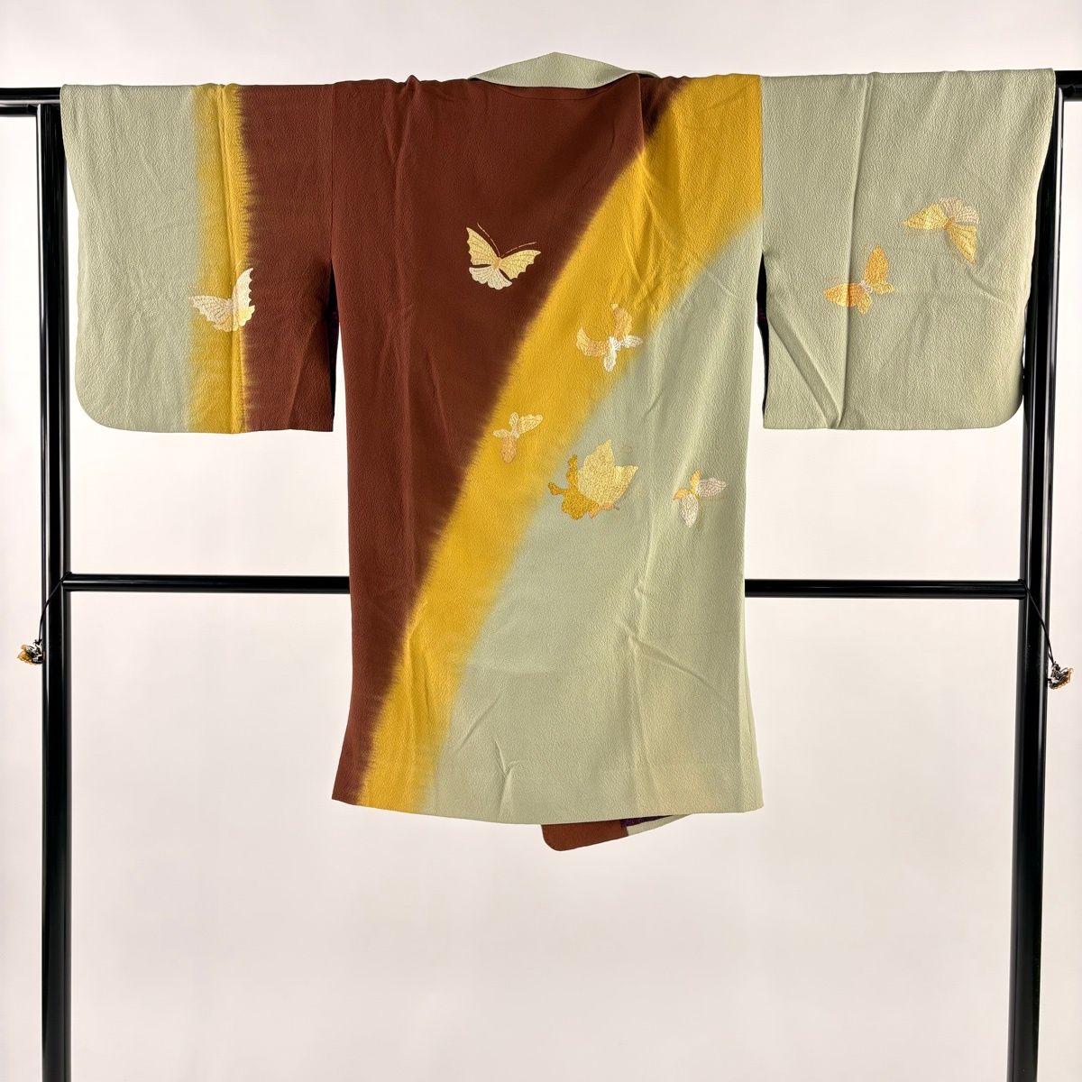 道行 身丈101 5 cm 裄丈66 M 三本賢 和装コート 被布衿 蝶 金銀彩 絞り 薄緑 正絹