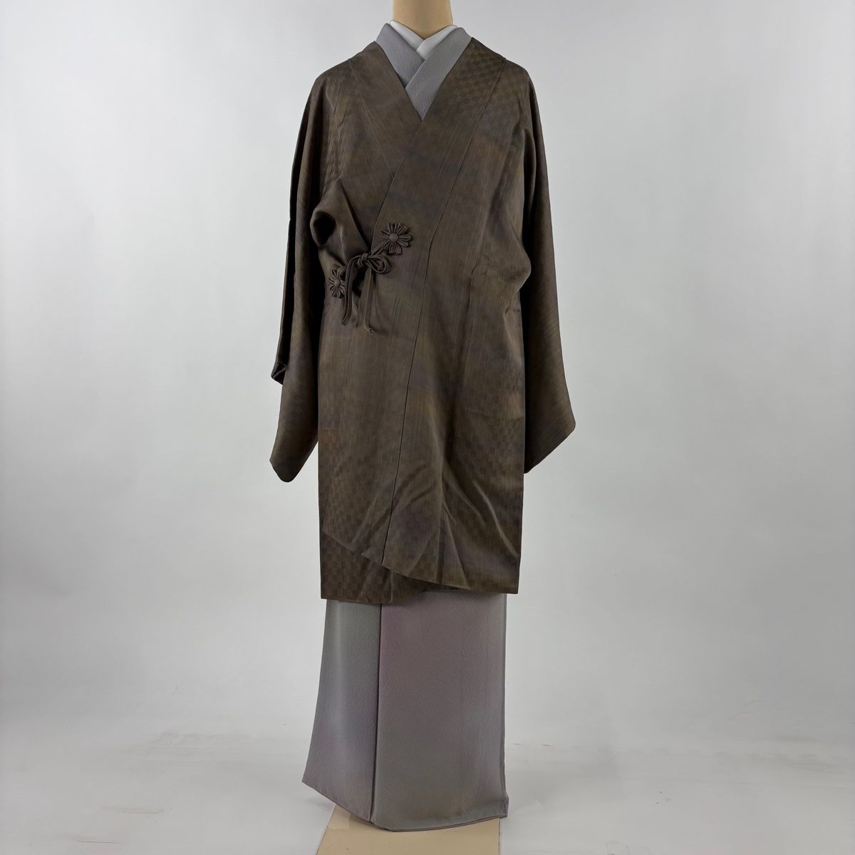 道中着 身丈98 cm 裄丈67 M 和装コート 霞ぼかし 地紋 灰茶 正絹