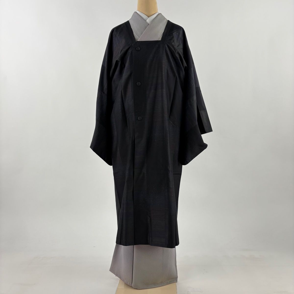 道行 身丈114.5 cm 裄丈69.5 L 和装コート 角衿 大島紬地 証紙 縞 幾何学模様 黒 正絹