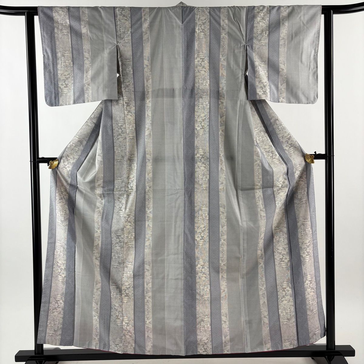 美品】 大島紬 身丈158.5cm 裄丈61cm S 袷 名匠たかし 証紙 建物 草花