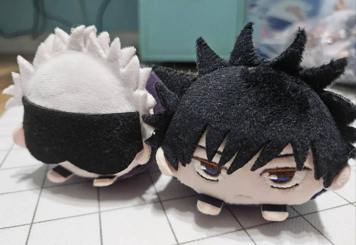 呪術廻戦 五条悟 伏黒恵 もちころりん ぬいぐるみ まとめ売り - メルカリ