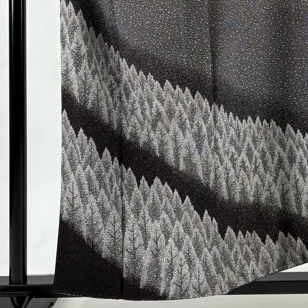 付下げ 身丈158.5 cm 裄丈64 M 袷 樹木 染め分け ぼかし 黒 正絹 秀品