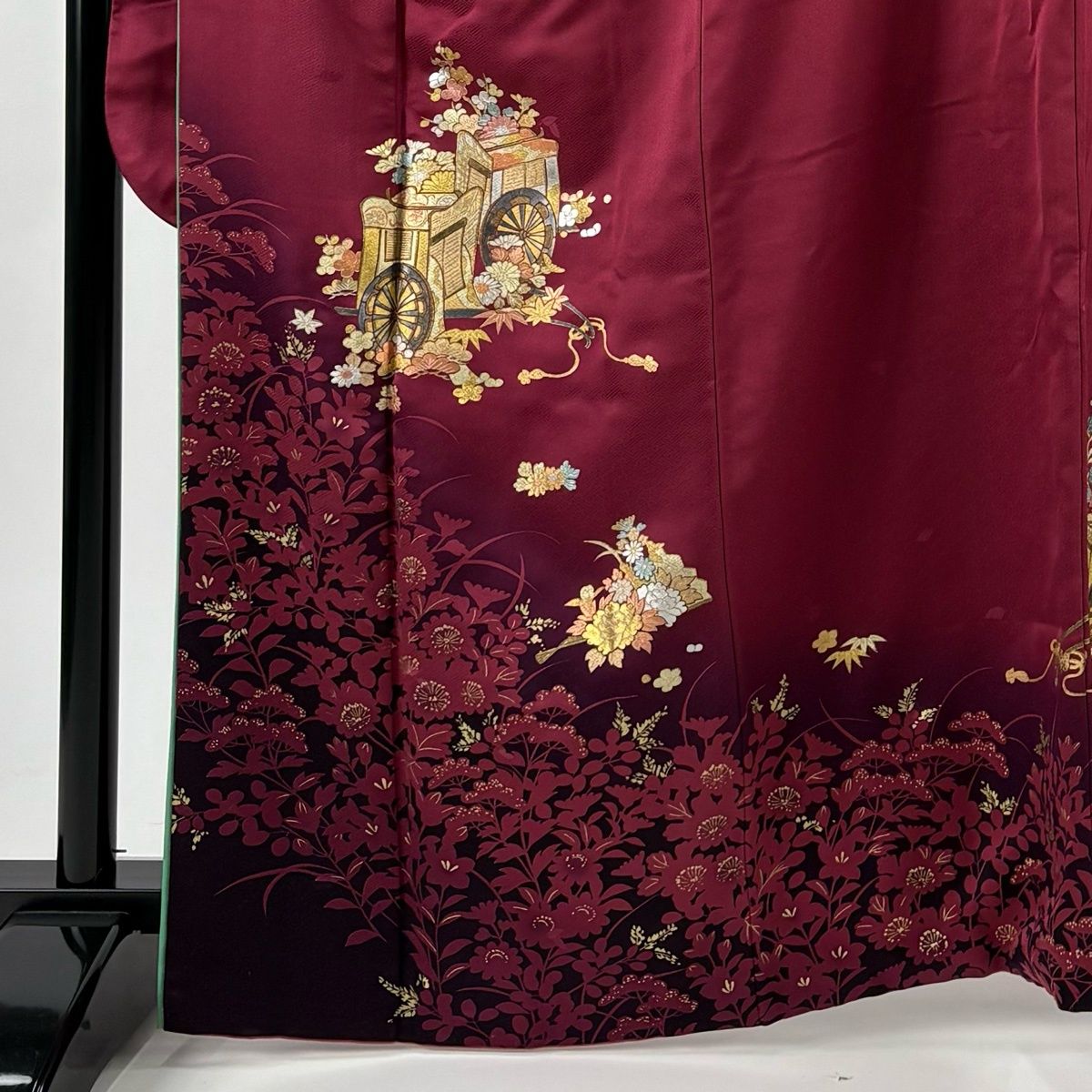 振袖 身丈165 cm 裄丈67.5 L 袷 鈴乃屋 御所車 松竹梅 金銀彩 ぼかし 赤紫 正絹 秀品