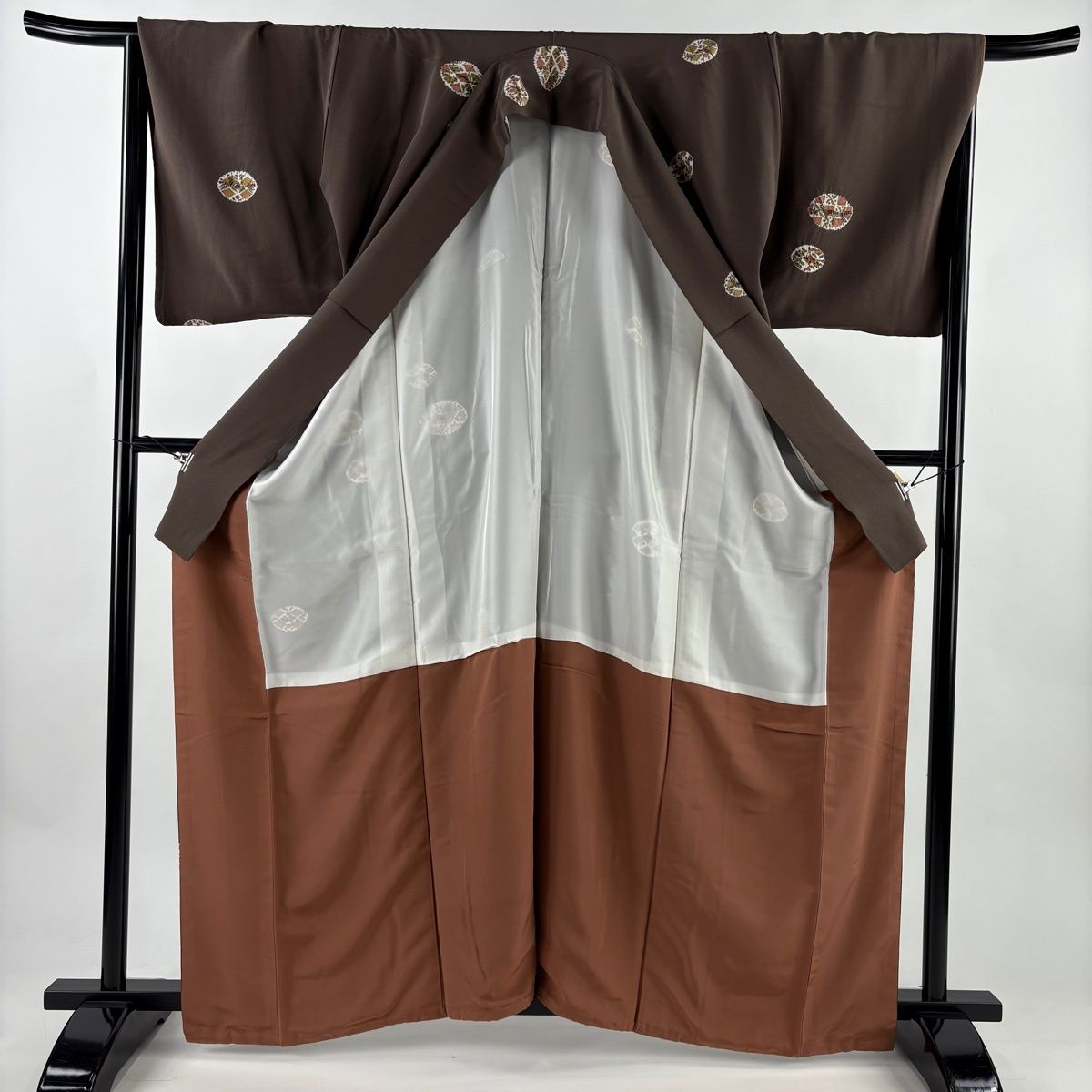 小紋 身丈162cm 裄丈68cm L 袷 幾何学 金彩 絞り 茶色 正絹 秀品