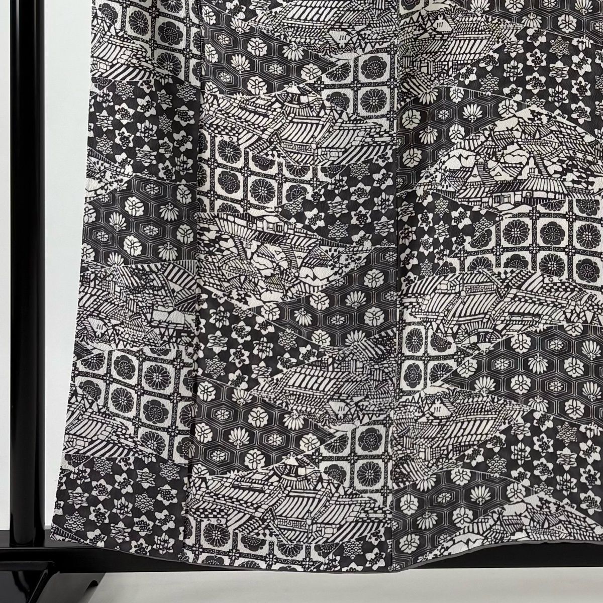 小紋 身丈157 cm 裄丈63.5 S 袷 寄せ柄 草花 縮緬 灰色 正絹 秀品