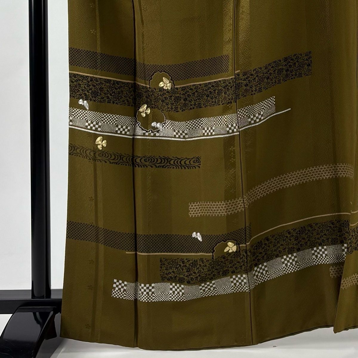 訪問着 身丈166 cm 裄丈66.5 M 袷 雪輪 草花 金銀糸 金銀彩 茶緑色 正絹 秀品