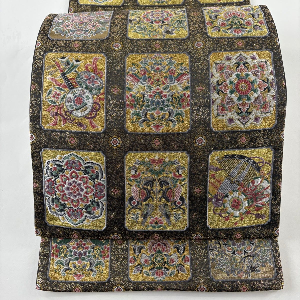 袋帯 秀品 五華宝飾文 金糸 箔 金色 六通 正絹