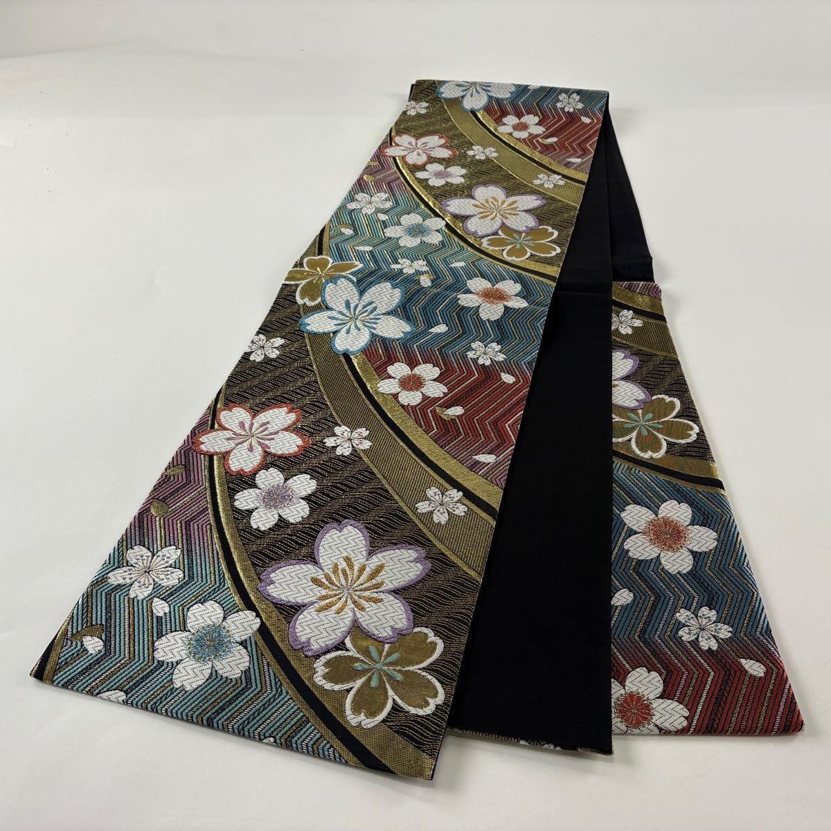 美品】 袋帯 秀品 やまと 桜 花びら 金糸 箔 水色 六通 正絹 【中古