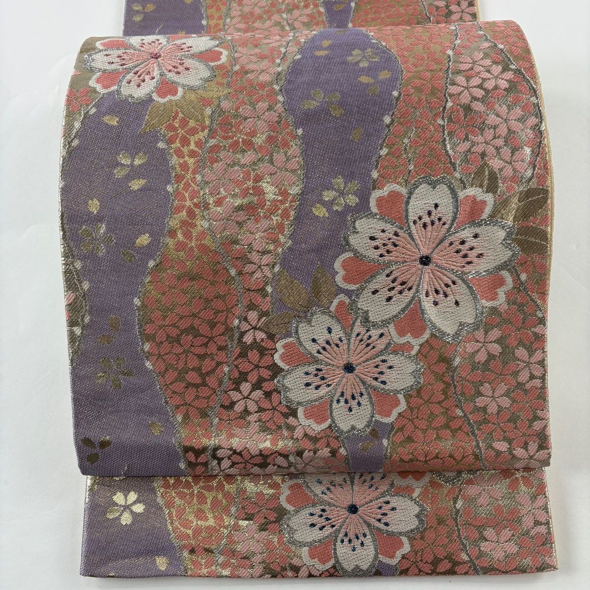 袋帯 秀品 桜 花びら 金銀糸 箔 ピンク 六通 正絹