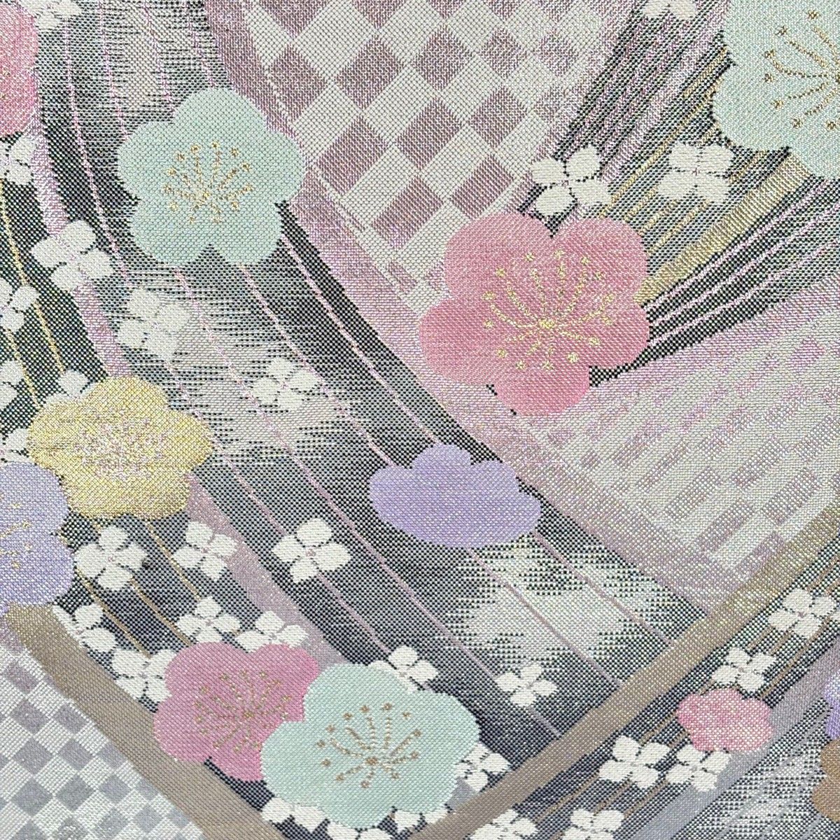 袋帯 秀品 梅 幾何学 箔 銀色 六通 正絹