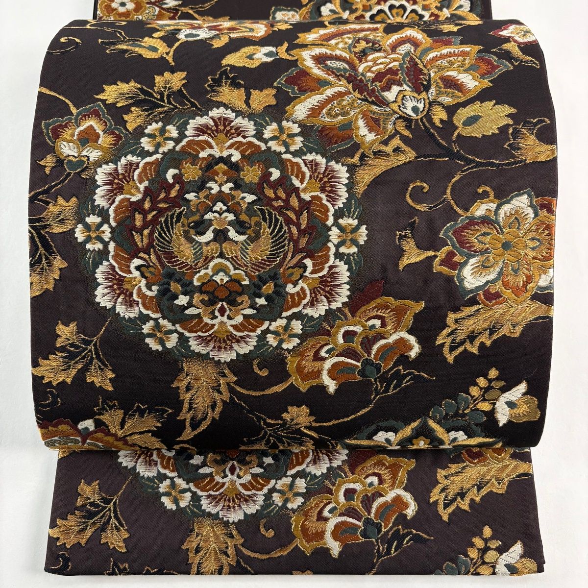 美品】 袋帯 秀品 華文 花唐草 箔 焦茶色 六通 正絹 【中古】 - メルカリ