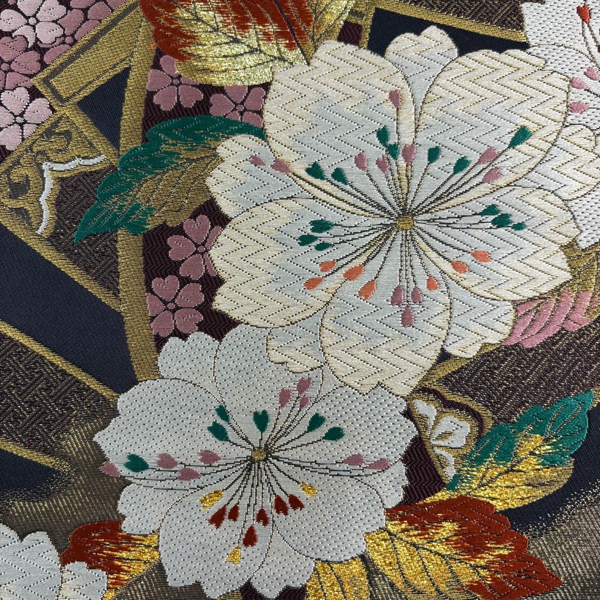 袋帯 秀品 桜 源氏車 金糸 箔 黒 六通 正絹