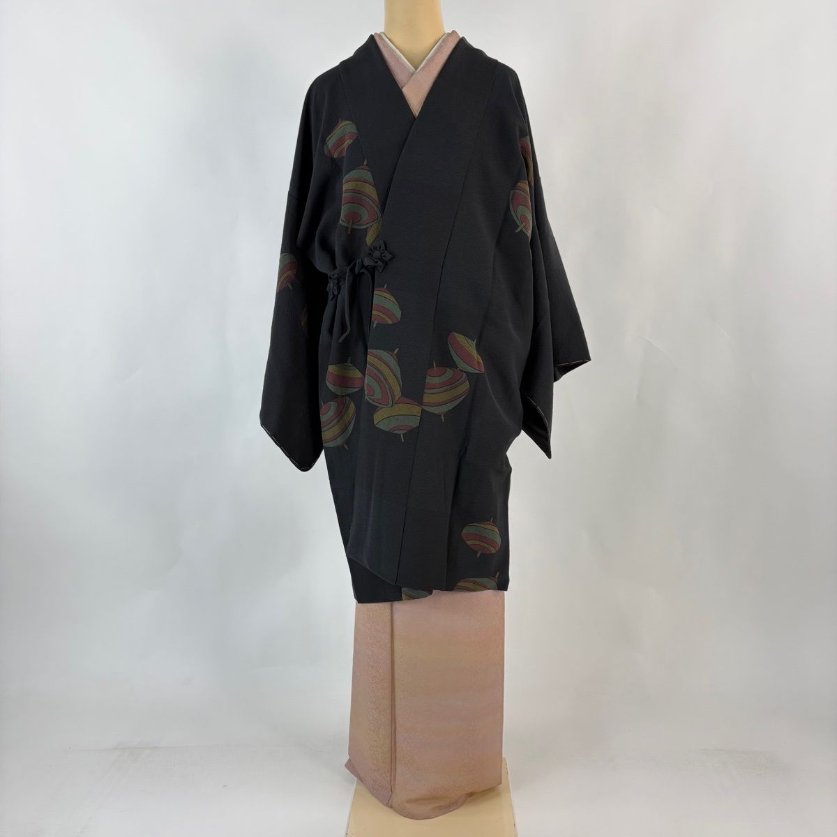 道中着 身丈101 cm 裄丈66 M 和装コート 京友禅 証紙 コマ 黒 正絹