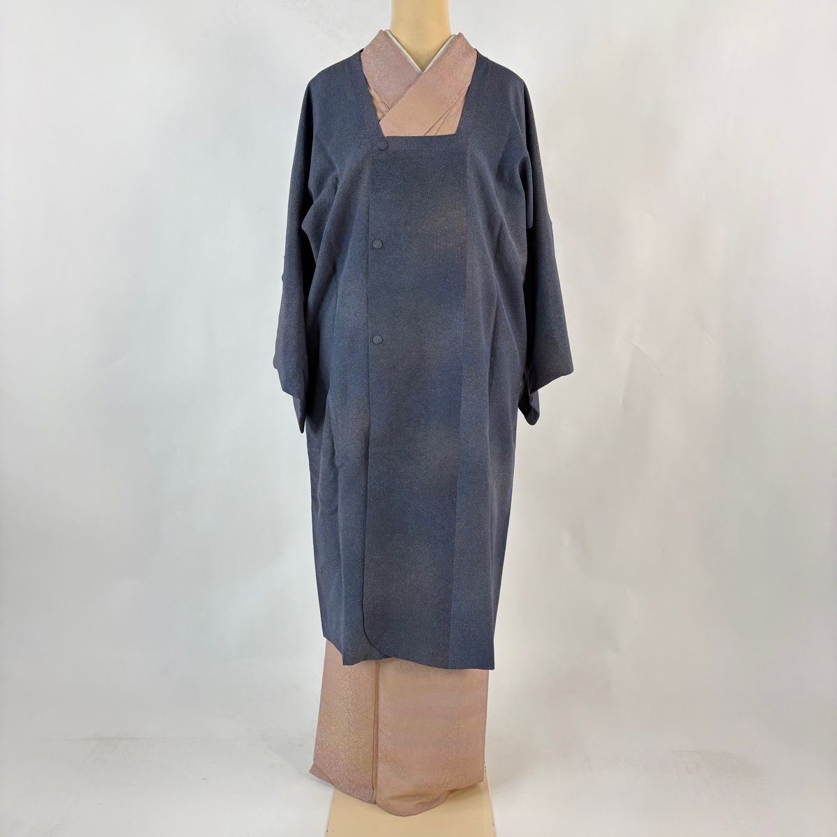 道行 身丈114 cm 裄丈67 M 和装コート 角衿 ぼかし柄 灰紫 正絹