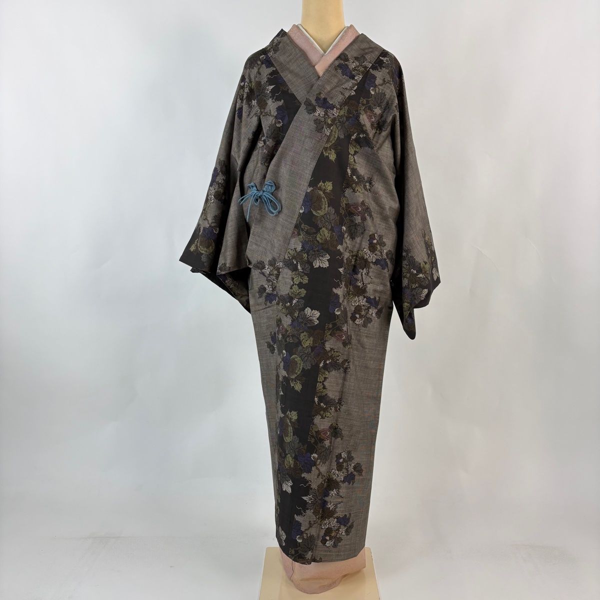 道中着 身丈133 cm 裄丈68 L 和装コート 着物衿 紬地 生り物 葉柄 焦茶色 正絹