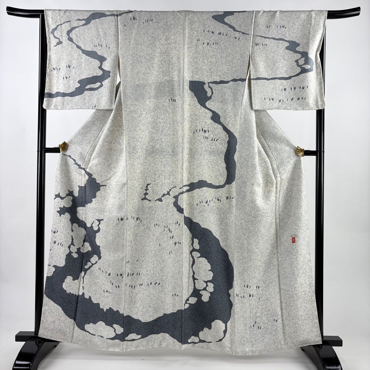 訪問着 身丈161 cm 裄丈65.5 M 袷 落款 幾何学模様 流水 染め分け 灰白 正絹 秀品
