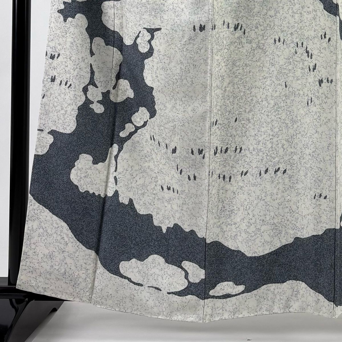 訪問着 身丈161 cm 裄丈65.5 M 袷 落款 幾何学模様 流水 染め分け 灰白 正絹 秀品