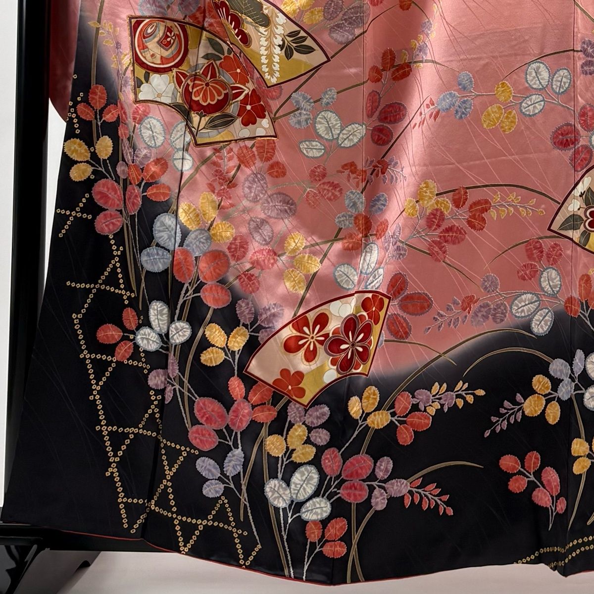 振袖 身丈160 cm 裄丈65 M 袷 扇面 松梅 金糸 金彩 ピンク 正絹 秀品