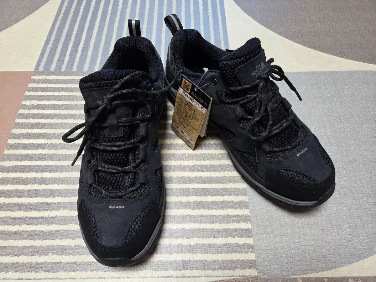 THE NORTH FACE ザノースフェイス ストーム ブレーキ ウォーター ガード 防水 軽量登山靴 280