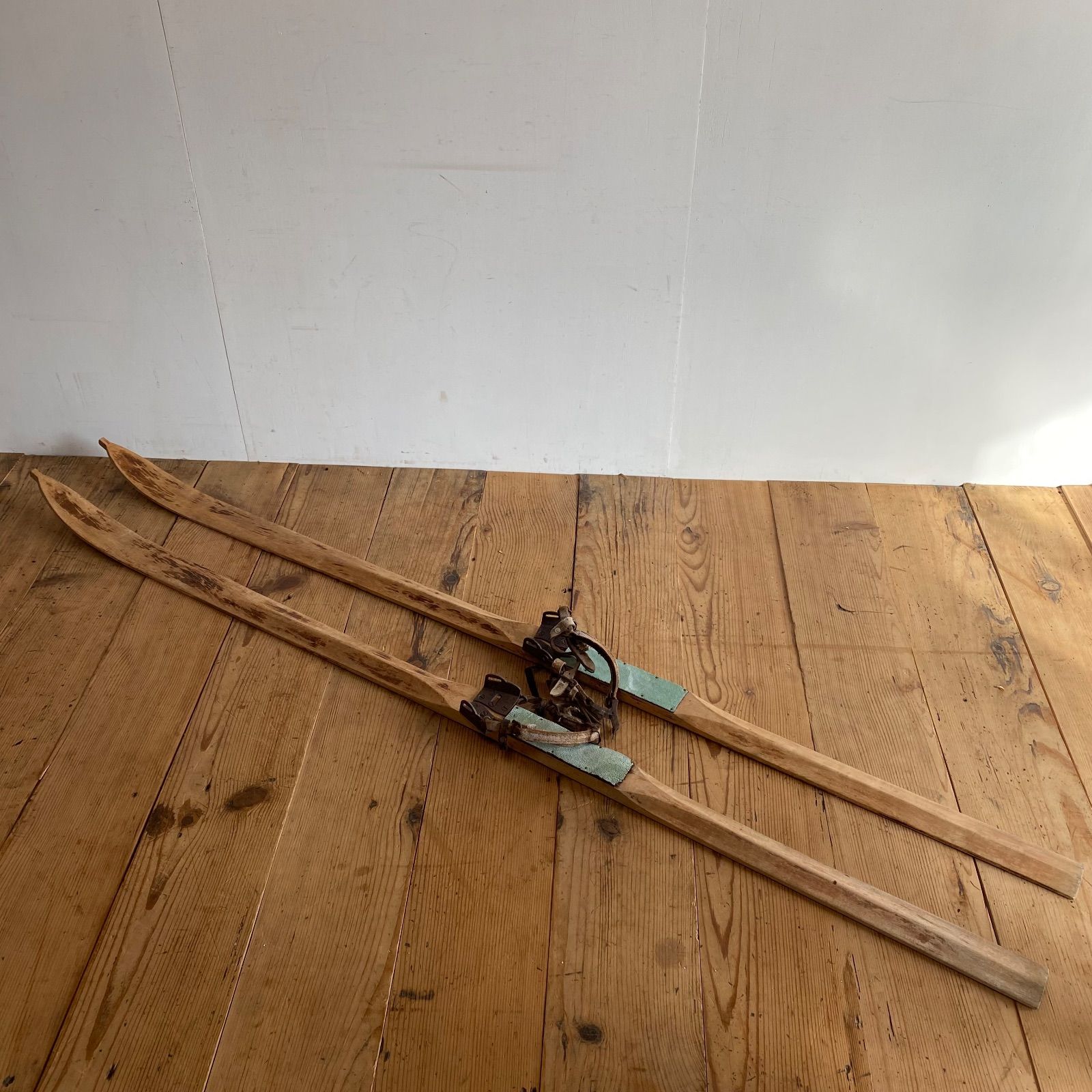 アンティーク 木製スキー板 2本セット 古道具 ディスプレイ y393
