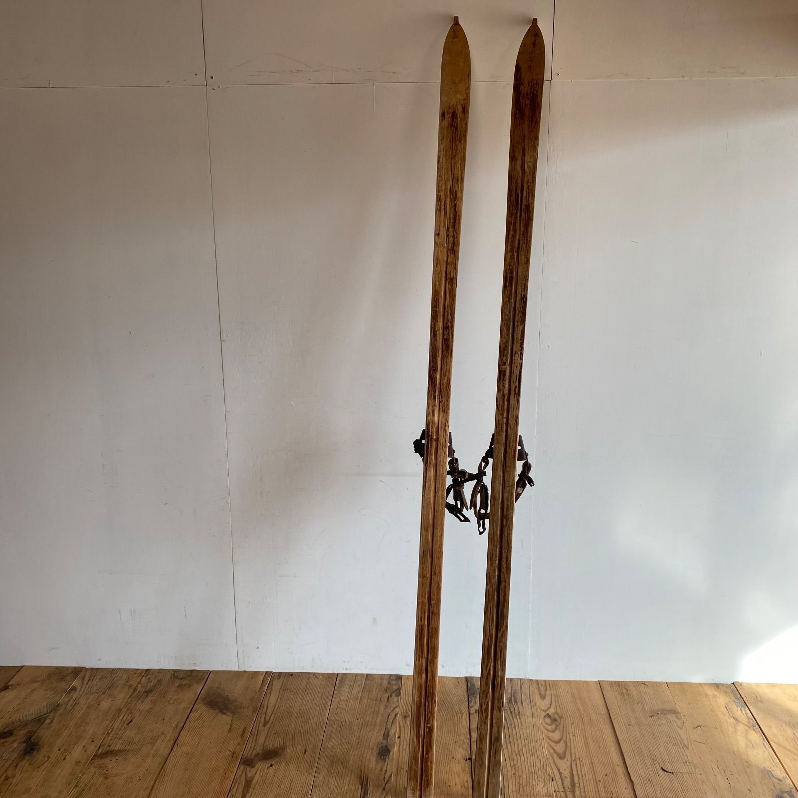 アンティーク 木製スキー板 2本セット 古道具 ディスプレイ y393