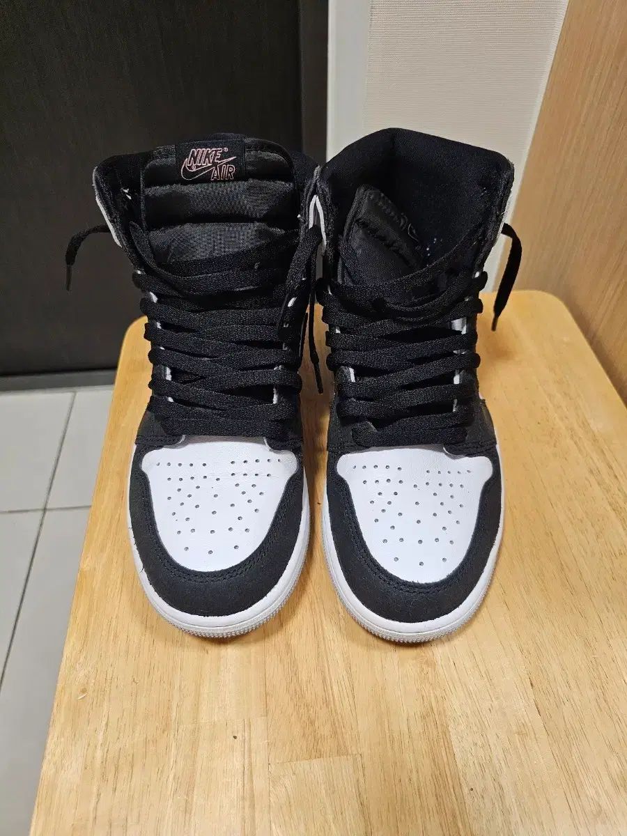 ジョーダン1 ハイ ブリーチドコーラル 270