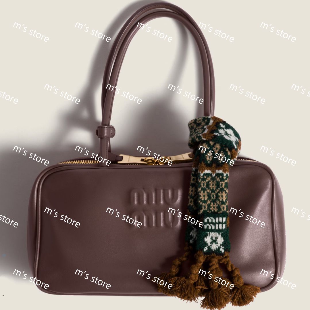 miumiu ミュウミュウ ウール カシミア トリック チャーム コニャック グリーン