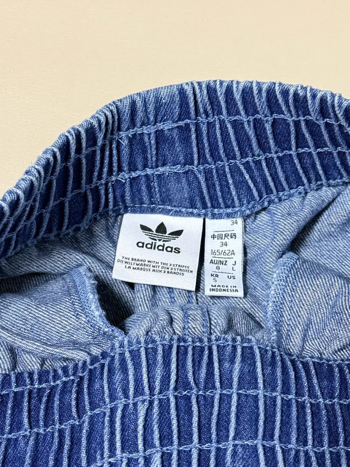ADILENIUM シーズン 4 チームガイスト デニムジョガー adidas 