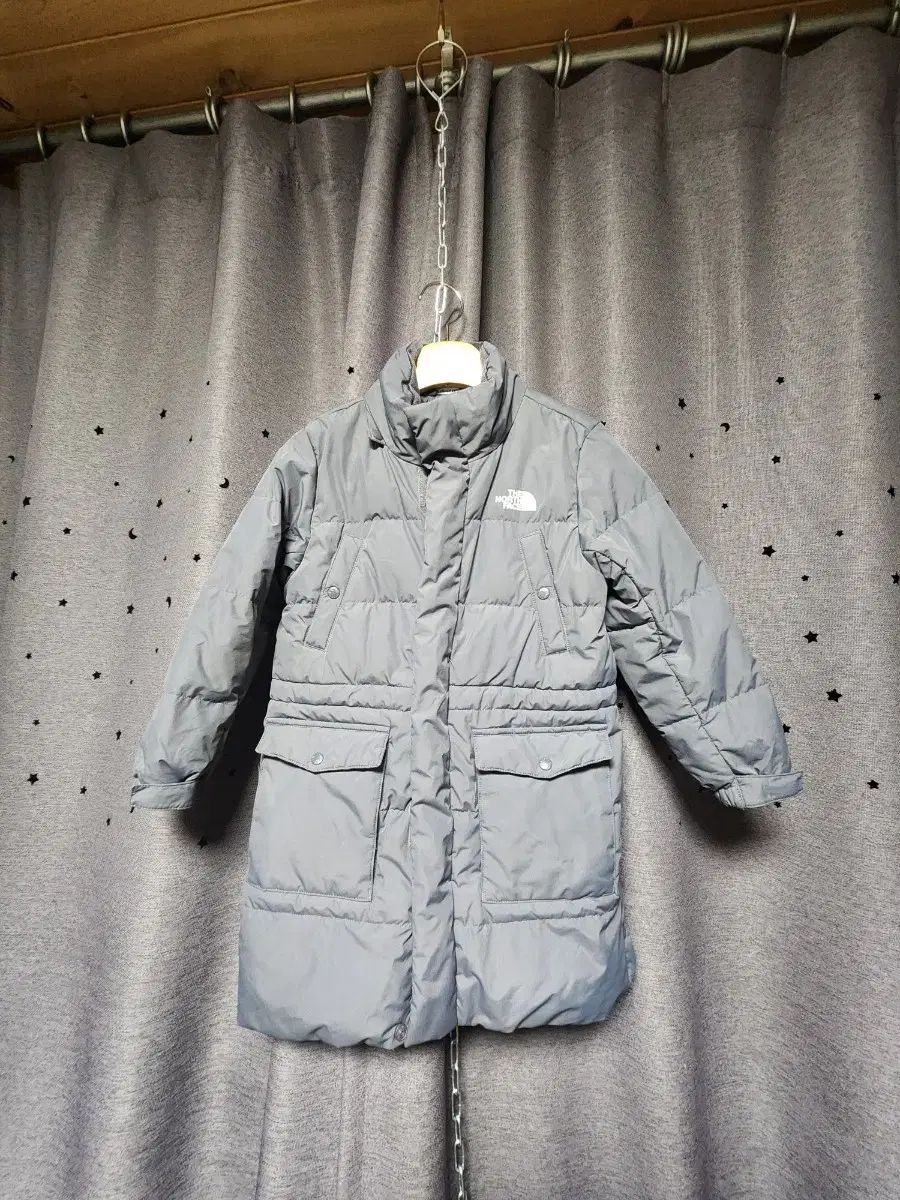 THE NORTH FACE ザノースフェイス キッズ ダウンジャケット ロング丈 - 120 6-7歳