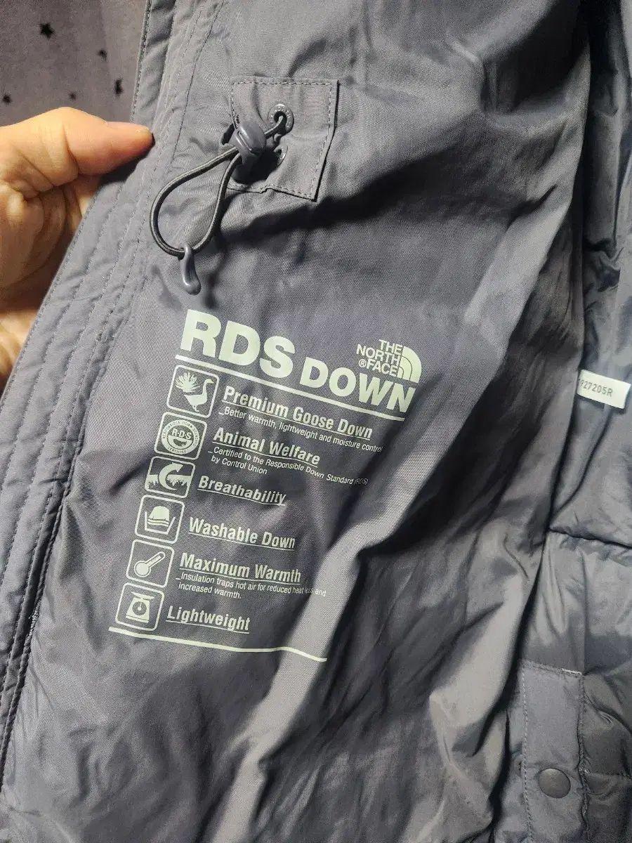  THE NORTH FACE ザノースフェイス キッズ ダウンジャケット ロング丈 - 120 6-7歳 その他 ジャケット ブルゾン