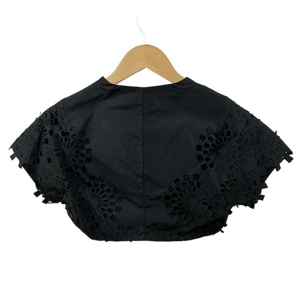 【Paule Ka】新品未使用★ポールカ 裏サテン長袖ボレロ（黒ブラック） PAULEKA(ポールカ) ボレロ サイズ38 M レディース - 黒 半袖 - メルカリ