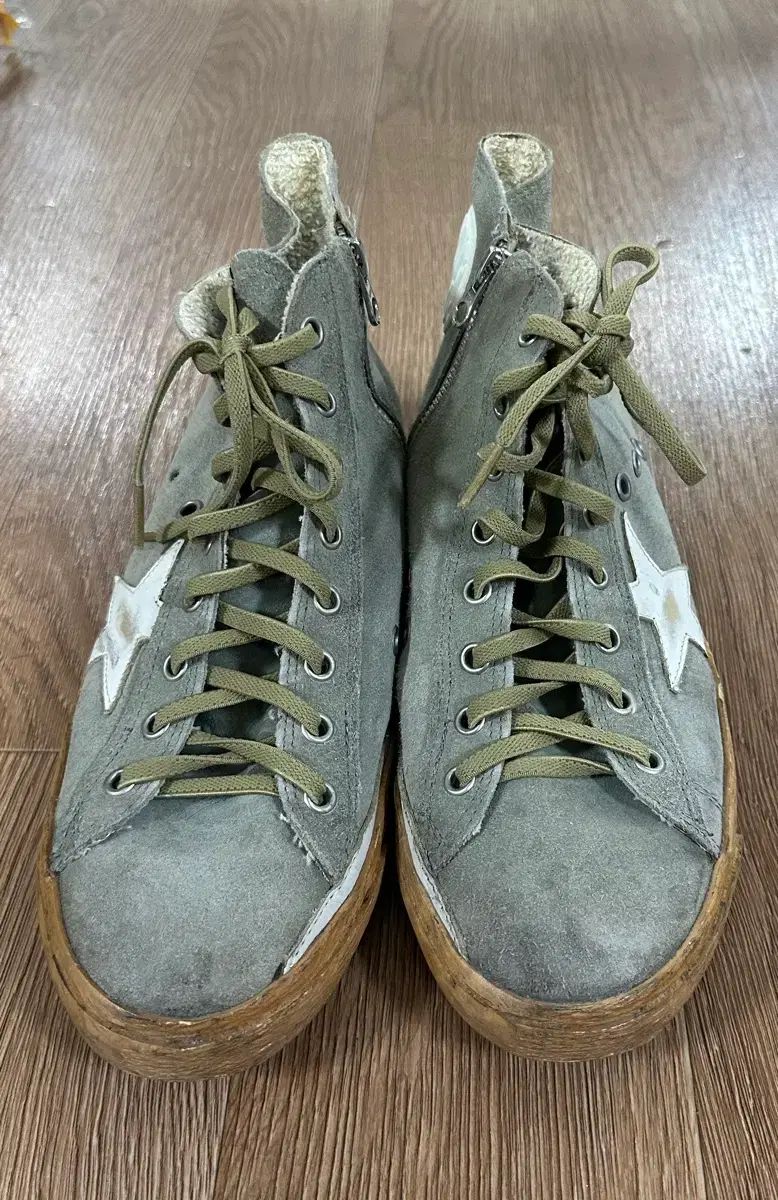GOLDEN ゴールデングース GOOSE FOAM MID ゴールデン GOLDEN GOOSE