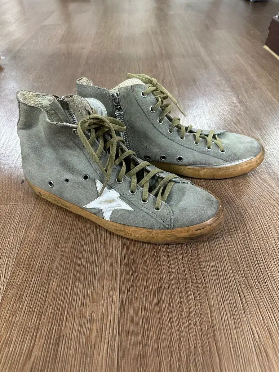 GOLDEN ゴールデングース GOOSE FOAM MID ゴールデン GOLDEN GOOSE