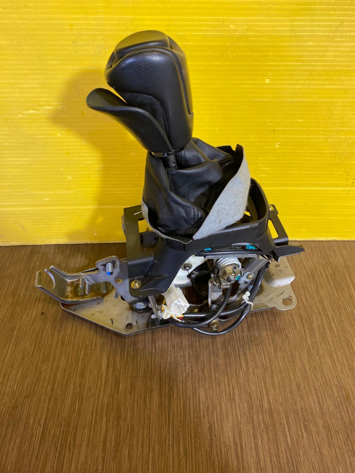 ZT-1670] 純正 三菱 ランサー ステーションワゴン CT9W H18年 エボリューション AT オートマチックトランスミッション / シフトレバー