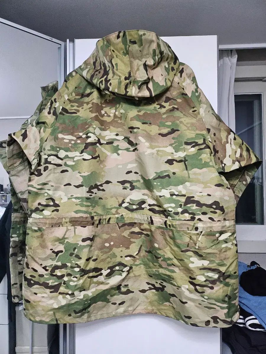 ミリタリー マルチカム OCP ゴアテックス ジャケット large レギュラー 110