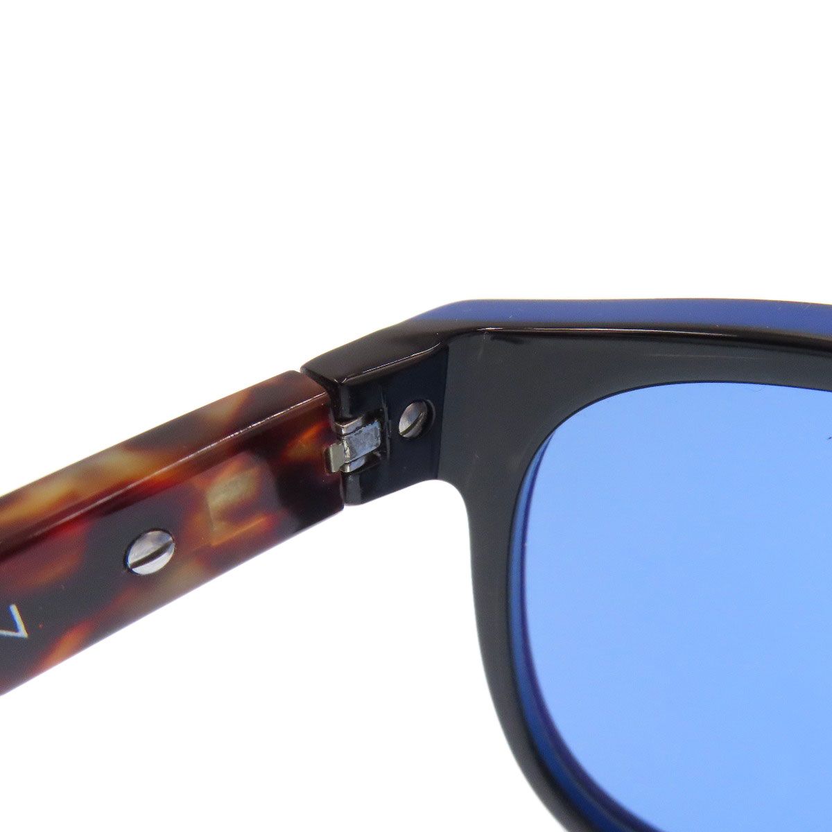 プラスティック