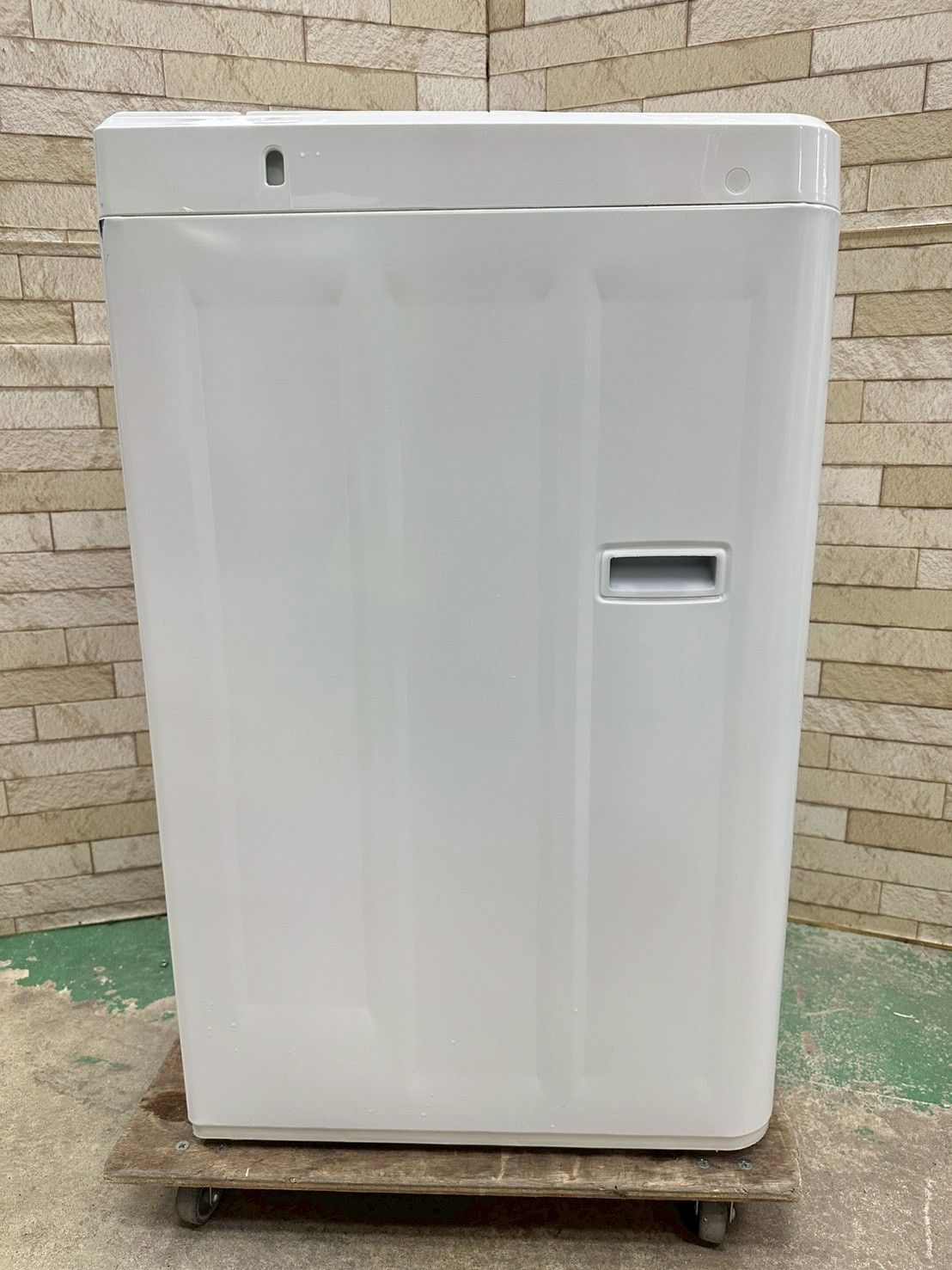 大阪送料無料★3か月保障付き★洗濯機★2023年★YWM-T70L★IS-978 大阪送料無料☆3か月保障付き☆洗濯機☆ヤマダ☆7kg☆2023年☆YWM-T70L