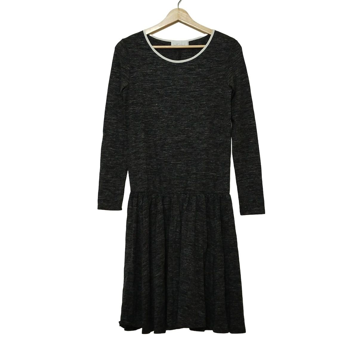 INTREND ★ワンピース★38★マックスマーラグループアウトレット イントレンド(マックスマーラアウトレット) ワンピース サイズS