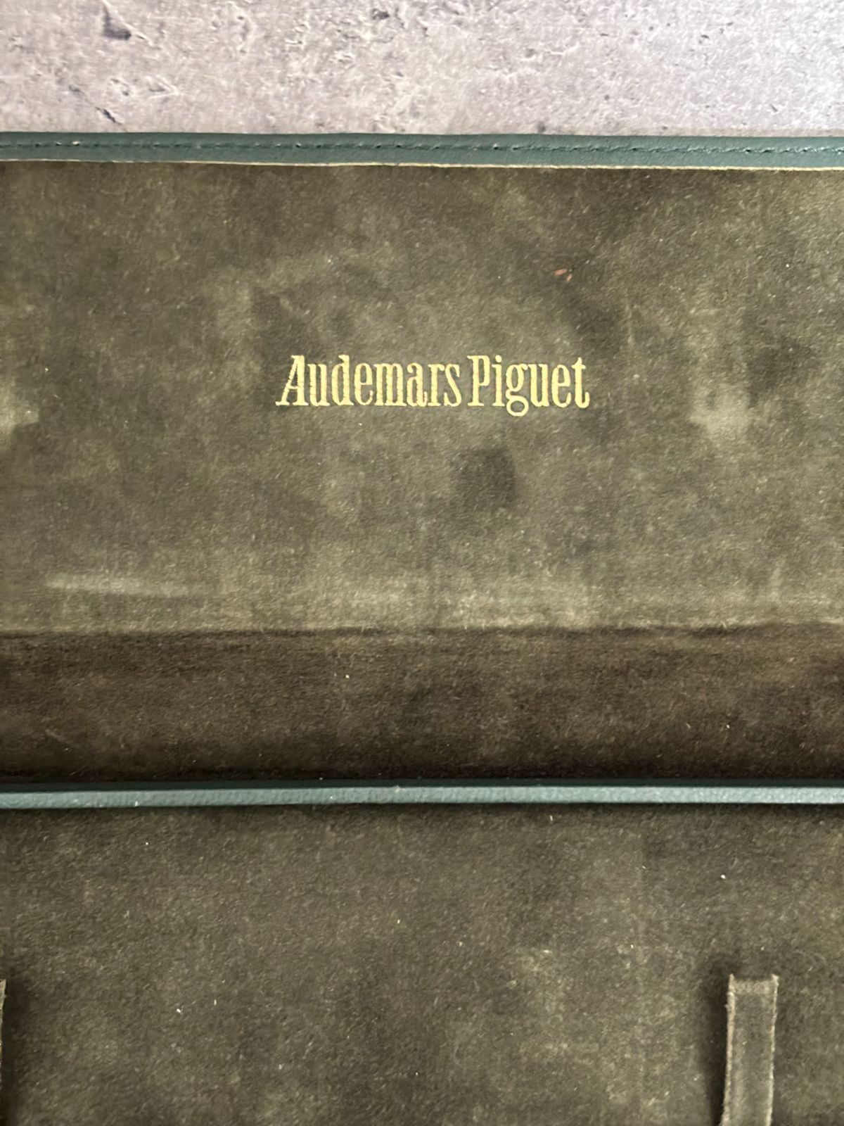 Audemars Piguet 時計の空箱 Yahoo!オークション -「空箱」(オーデマ・ピゲ) (あ行)の落札相場