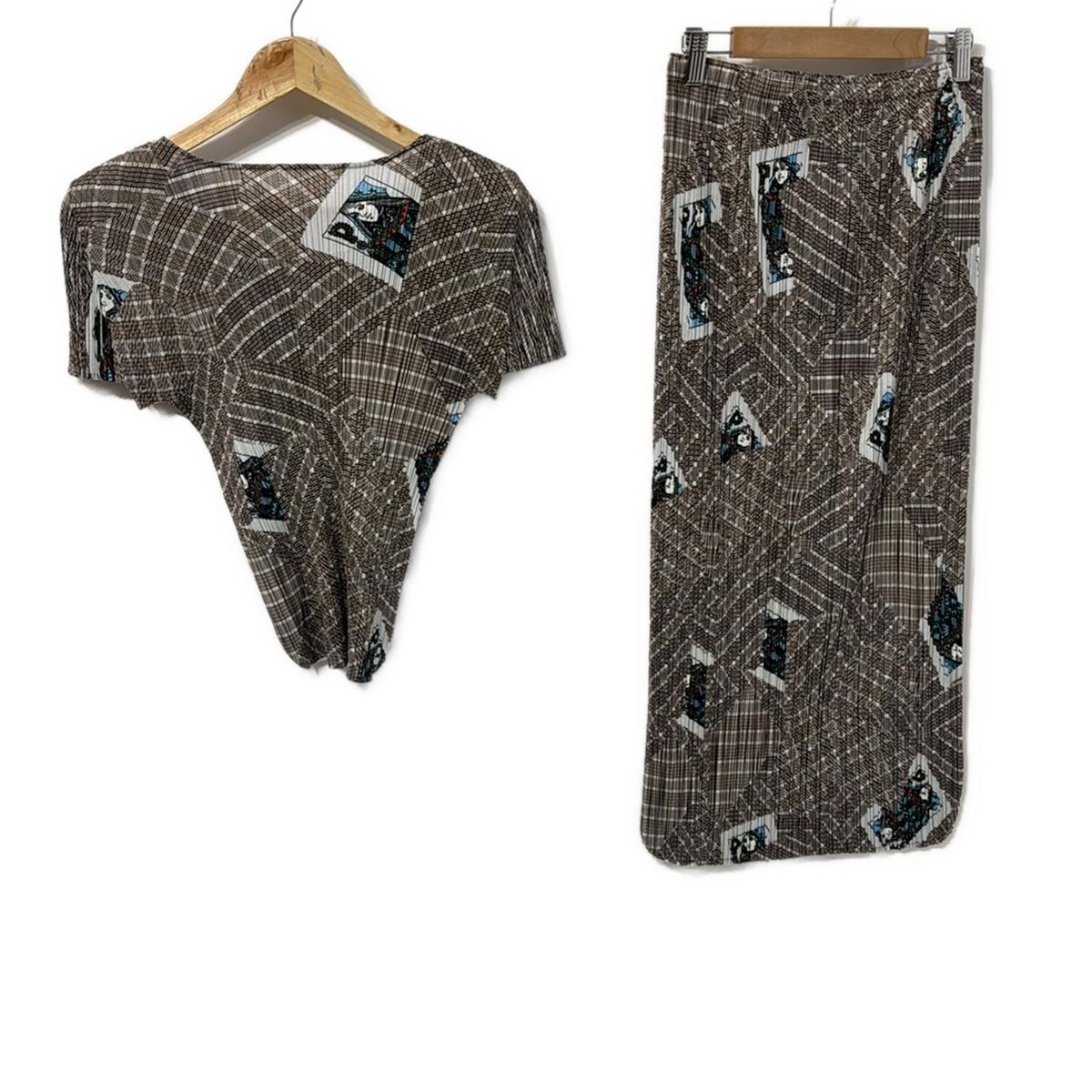 PLEATS PLEASE プリーツプリーズ スカートセットアップ レディース - ダークブラウン×白×マルチ トランプ柄 プリーツ